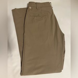 LULULEMON Men's Commission Pant Classic Warpstreme - khaki color 32x34